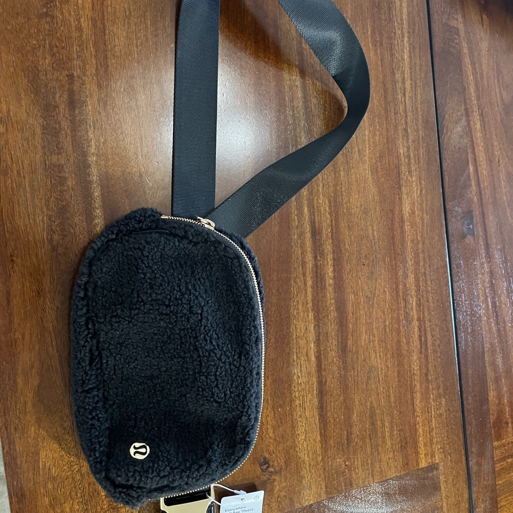 Lululemon belt bag